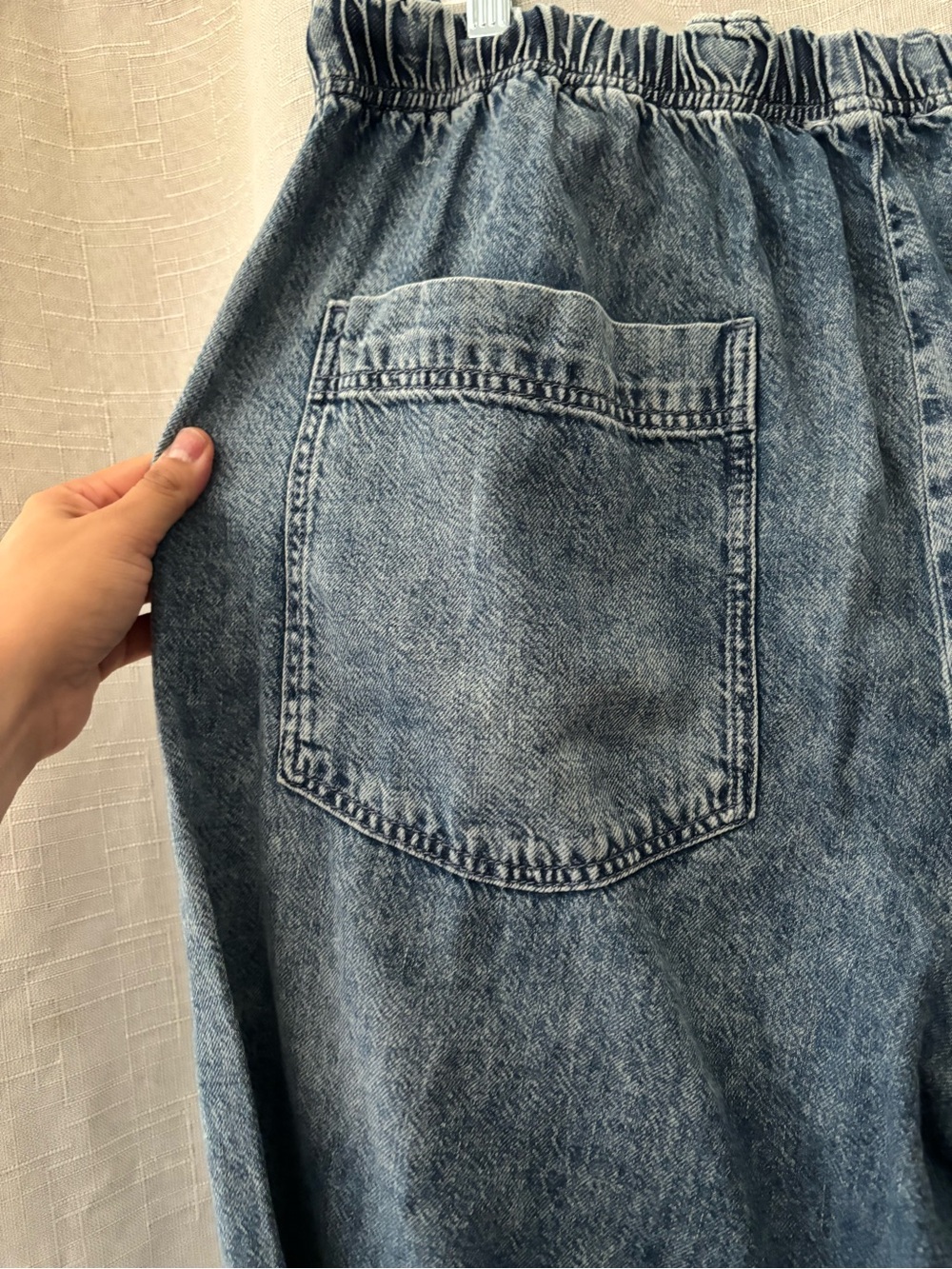 Pilcro Light Blue Wide-Leg Drawstring Jeans with Washed Finish - Picture 8 of 10